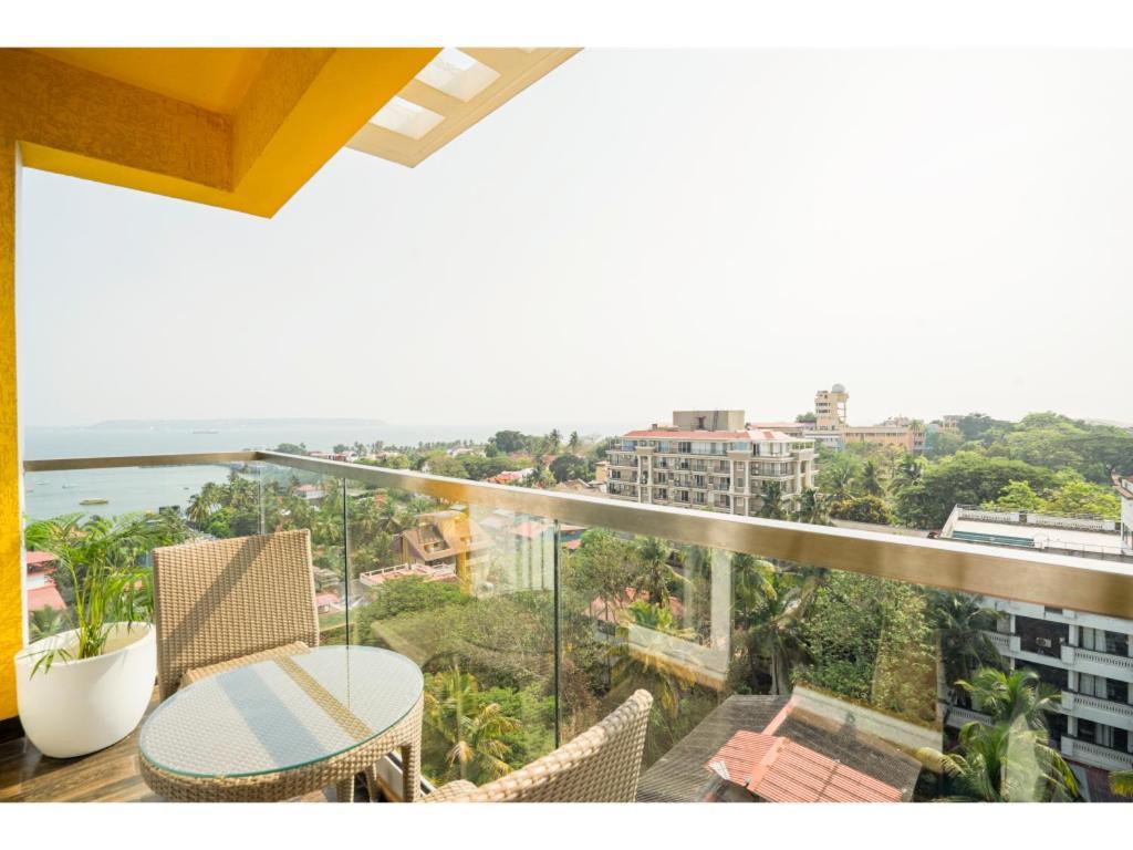 Bloom Hotel - Dona Paula Panaji Zimmer foto